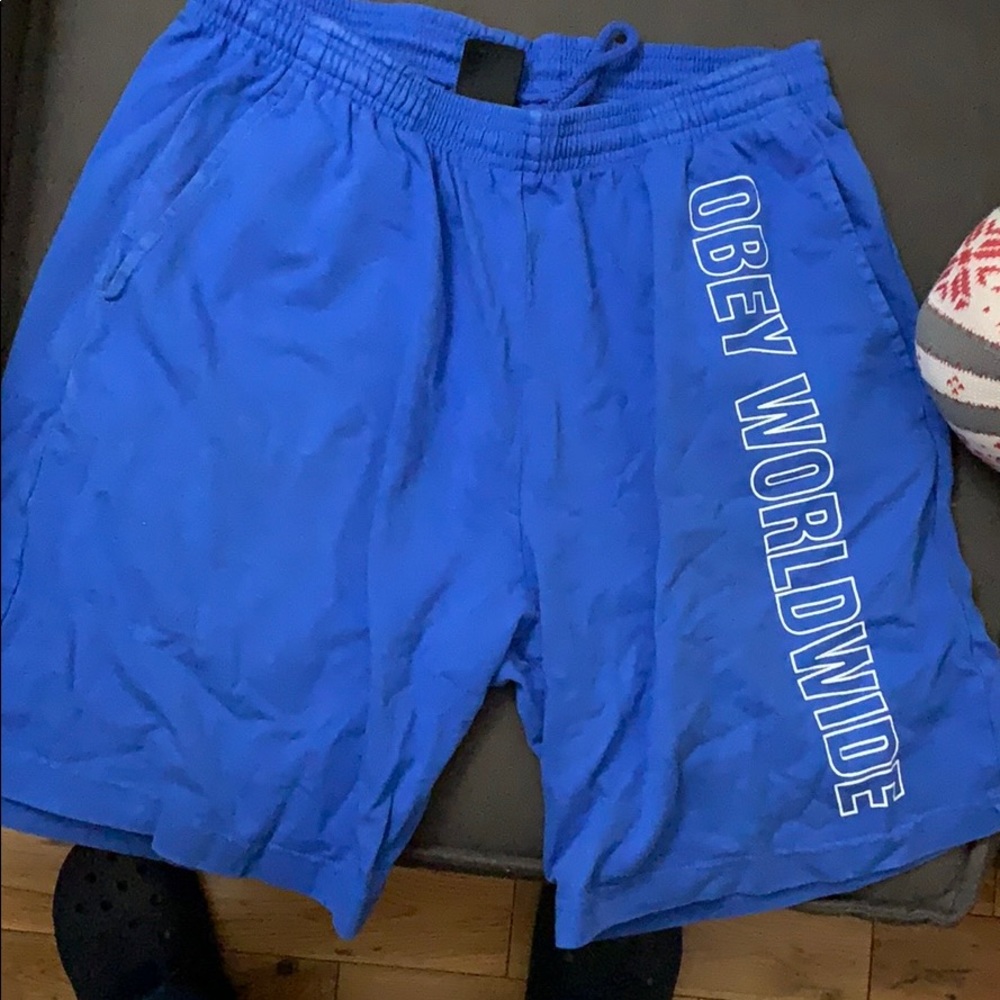MENS MEDIUM OBEY SHORTS